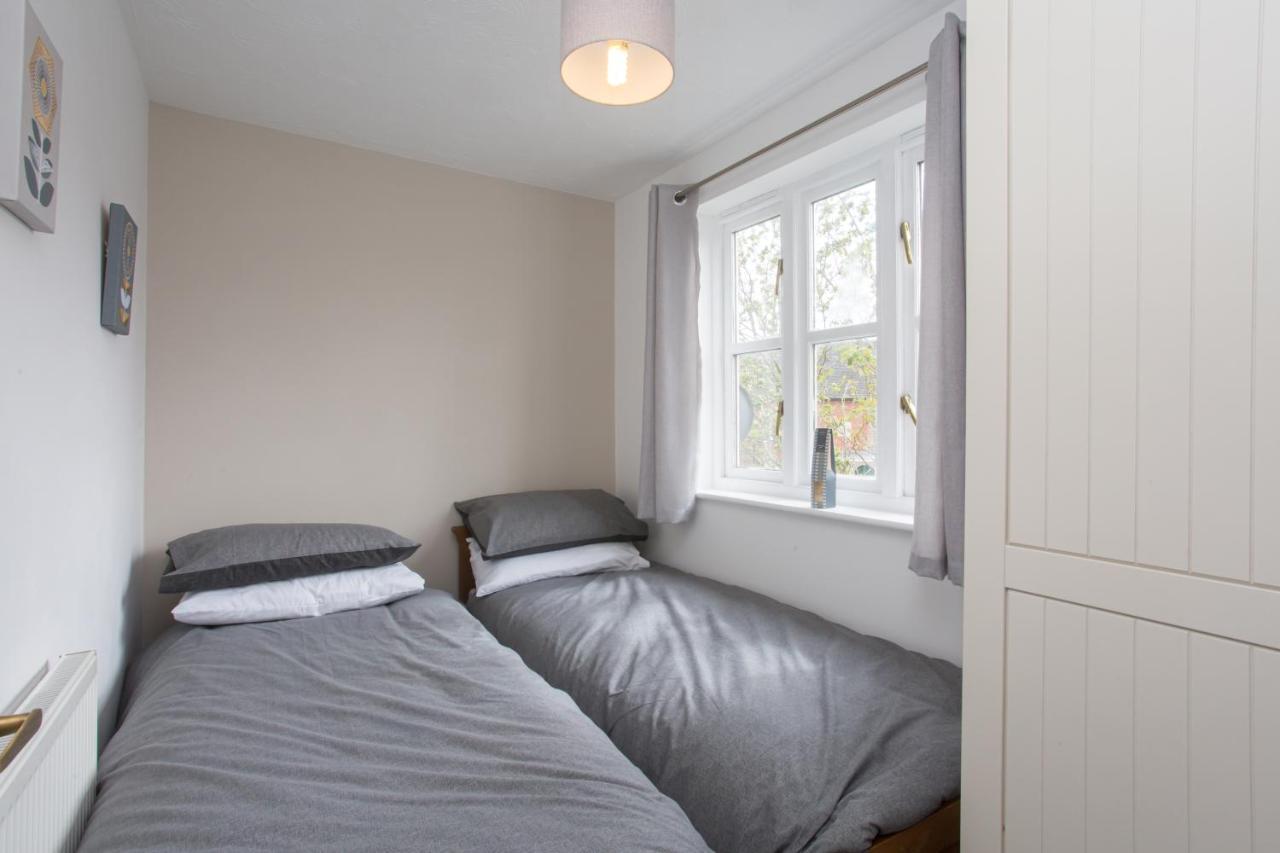 Rocester Roost Villa Esterno foto